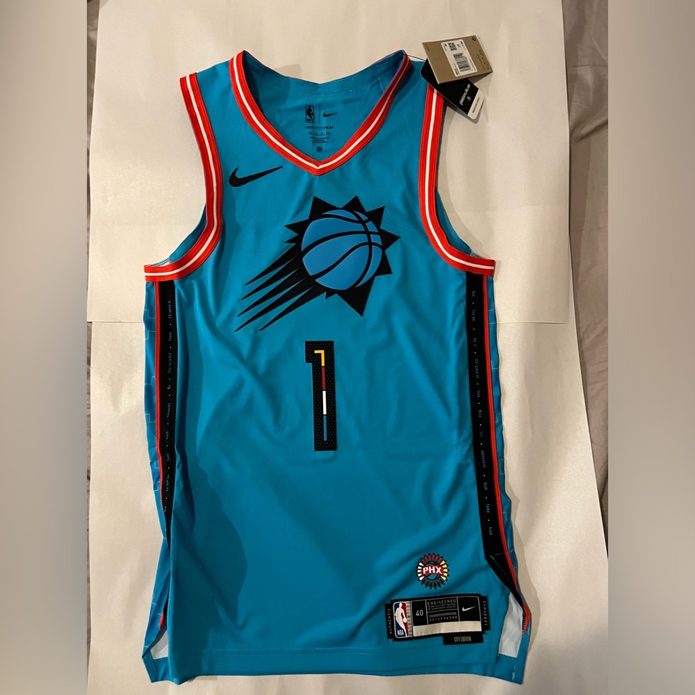 Nike Phoenix Suns Devin Booker Authentic Jersey size small NWT.